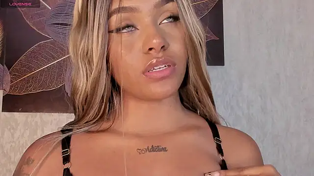 Emma Morgann online show from March 1, 11:39 am