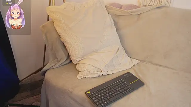 bunnycuteshy online show from February 17, 2:24 pm