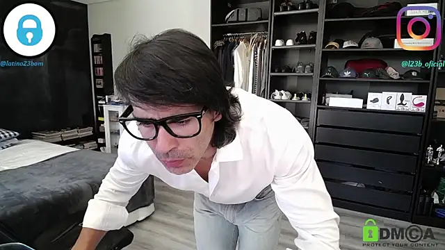 samricci21 online show from April 2, 11:19 am