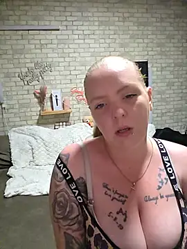 Melissa1994- online show from June 28, 8:59 pm