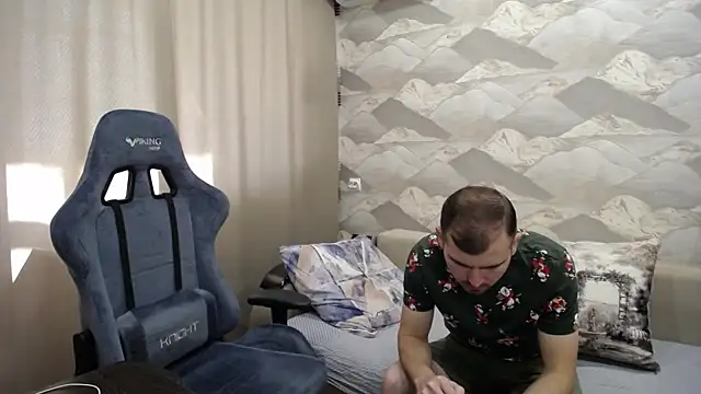 SerzhKorol1 online show from October 16, 7:31 am