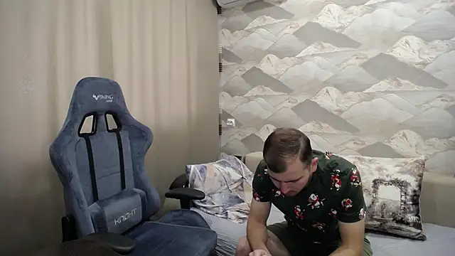 SerzhKorol1 online show from October 22, 6:46 am