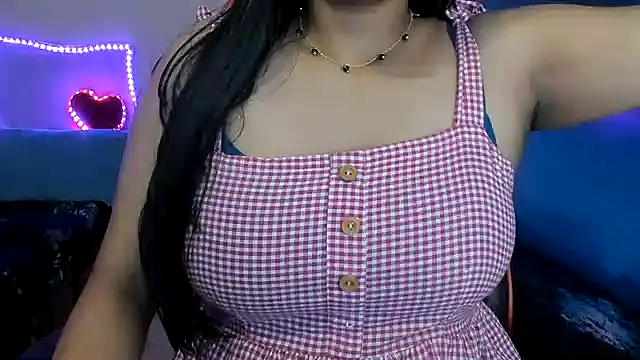 Snapshot of South_indian_tickly chatting on January 2, 9:39 pm South indian tickly online show from January 2, 9:39 pm