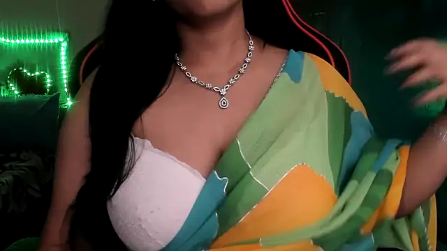 Snapshot of South_indian_tickly chatting on September 27, 4:56 pm South indian tickly online show from September 27, 4:56 pm