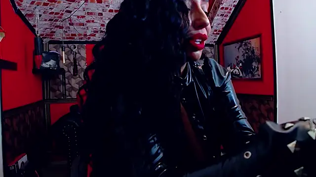 DommeBellatrix online show from October 25, 6:21 am