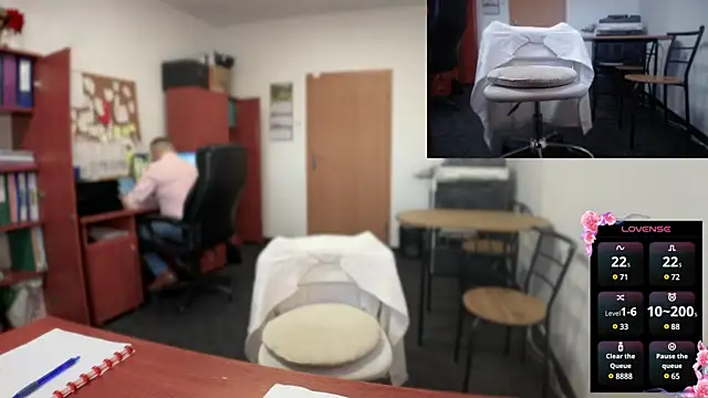 legsLONG online show from January 28, 7:32 am