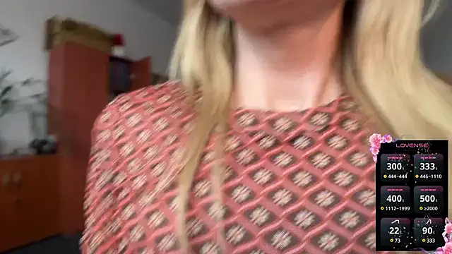 legsLONG online show from February 27, 10:59 am