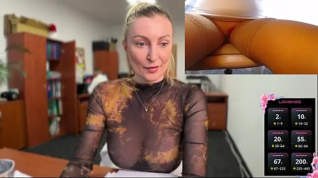 legsLONG online show from March 13, 11:08 am