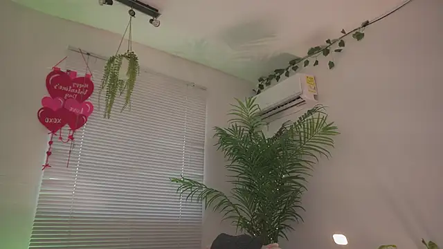 Cooper-Reds online show from February 19, 5:53 pm