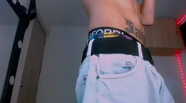 Samuel Suarez online show from January 7, 11:24 pm