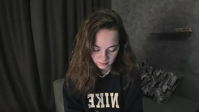 Snapshot of KristinaLoison chatting on April 24, 4:31 pm KristinaLoison online show from April 24, 4:31 pm