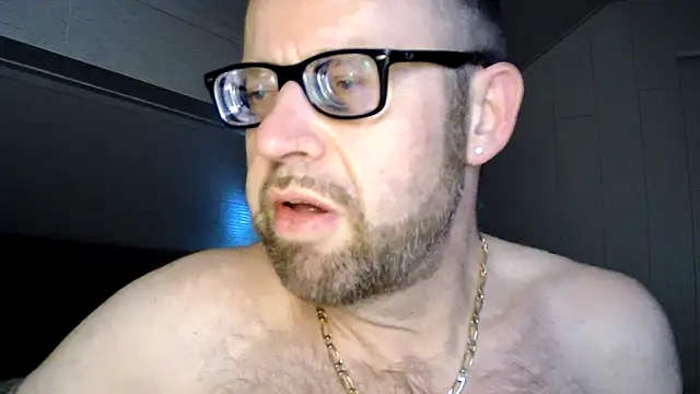 FABIOGLASSES online show from October 3, 11:13 pm