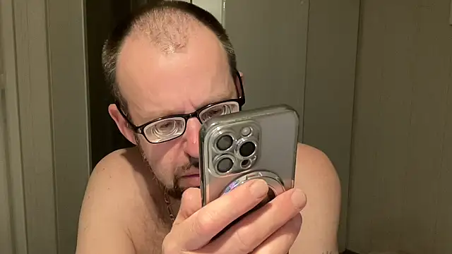 FABIOGLASSES online show from May 26, 10:06 pm