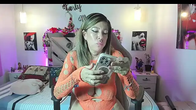 Karly moon online show from December 18, 10:16 pm