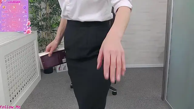 EllaMilf  online show from April 2, 1:31 pm