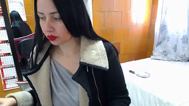 Snapshot of charlote_temple chatting on June 20, 12:52 pm charlote temple online show from June 20, 12:52 pm