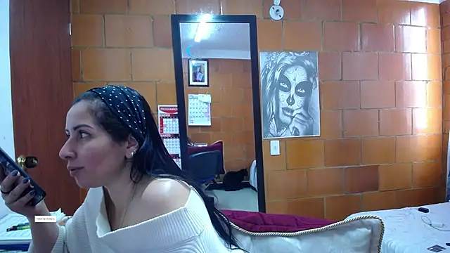 Snapshot of charlote_temple chatting on July 9, 12:53 pm charlote temple online show from July 9, 12:53 pm