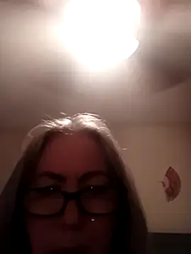 Snapshot of EvaRobinson chatting on December 12, 5:52 am EvaRobinson online show from December 12, 5:52 am