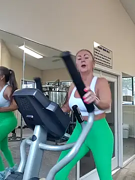 Snapshot of EvaRobinson chatting on December 17, 7:48 pm EvaRobinson online show from December 17, 7:48 pm