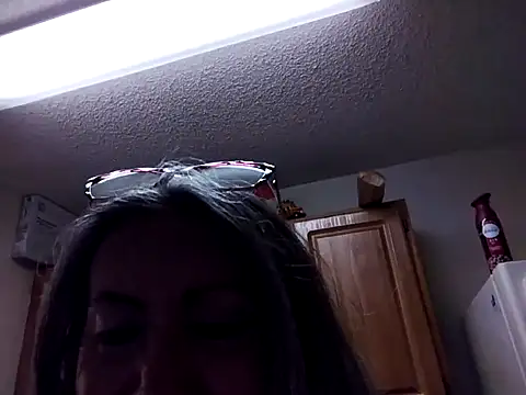 Snapshot of EvaRobinson chatting on February 13, 6:27 pm EvaRobinson online show from February 13, 6:27 pm