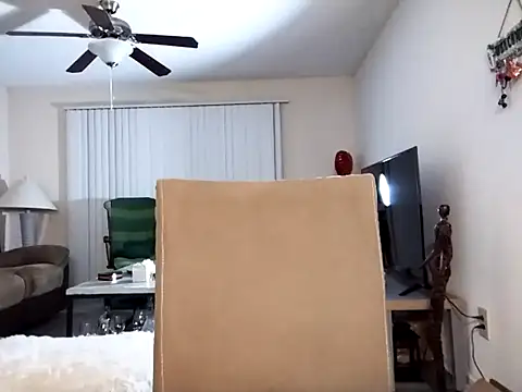 Snapshot of EvaRobinson chatting on February 27, 1:59 am EvaRobinson online show from February 27, 1:59 am