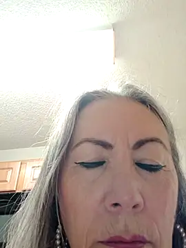 Snapshot of EvaRobinson chatting on March 17, 2:23 pm EvaRobinson online show from March 17, 2:23 pm