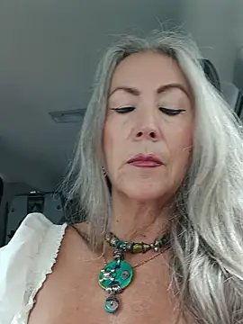 Snapshot of EvaRobinson chatting on September 12, 4:29 pm EvaRobinson online show from September 12, 4:29 pm