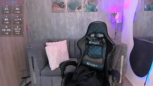 Snapshot of MelanieHudson_ chatting on March 21, 10:28 pm MelanieHudson  online show from March 21, 10:28 pm