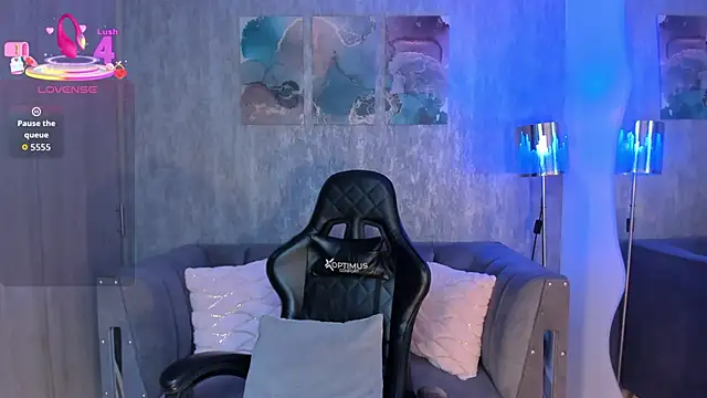 Snapshot of MelanieHudson_ chatting on October 15, 8:09 pm MelanieHudson  online show from October 15, 8:09 pm