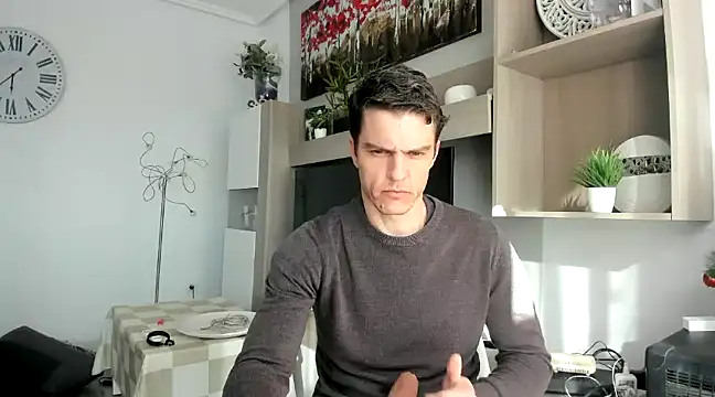 Snapshot of HeteroOli chatting on February 3, 9:41 am HeteroOli online show from February 3, 9:41 am