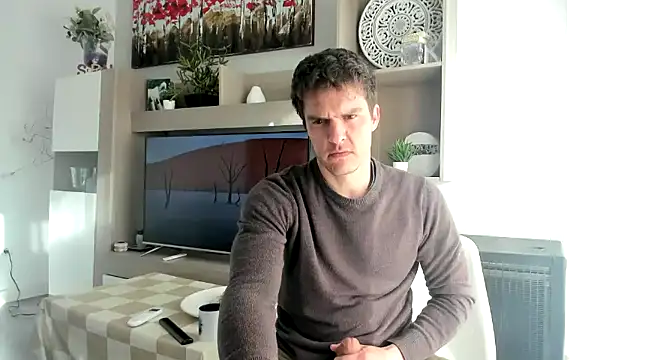 Snapshot of HeteroOli chatting on February 4, 8:46 am HeteroOli online show from February 4, 8:46 am