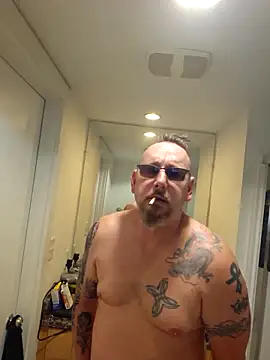 Littledick007007 online show from February 26, 11:31 am