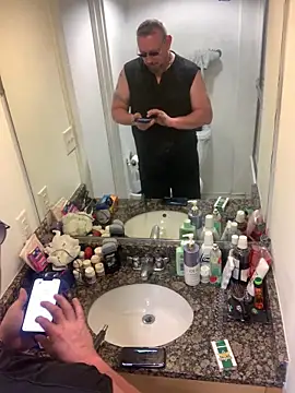 Littledick007007 online show from May 25, 7:53 pm