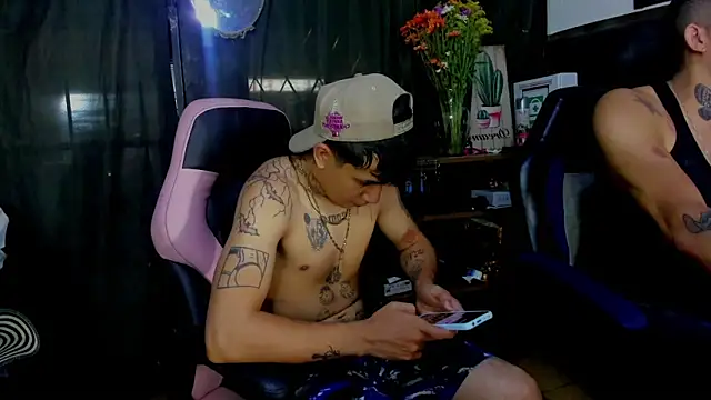 Snapshot of yeckodream chatting on June 18, 9:14 am yeckodream online show from June 18, 9:14 am