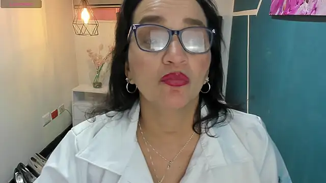 MarilynMiilf  online show from December 11, 10:49 pm
