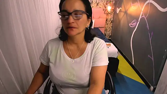 MarilynMiilf  online show from March 13, 1:21 am