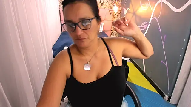 MarilynMiilf  online show from March 13, 10:54 pm