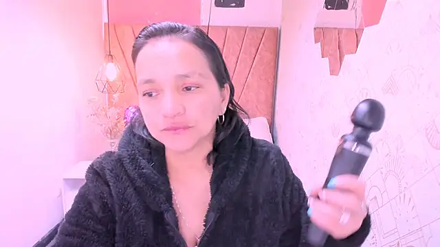 MarilynMiilf  online show from September 23, 7:50 pm