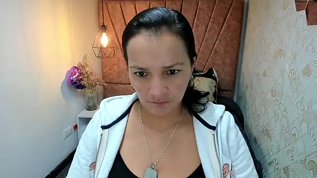 MarilynMiilf  online show from November 27, 7:27 pm