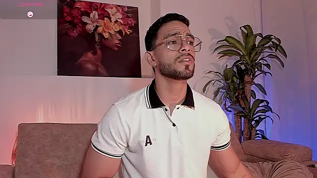 Josseph1  online show from January 5, 11:30 pm