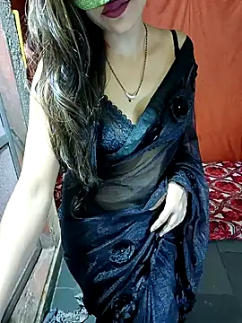 SHANAYA94 online show from January 5, 6:35 pm