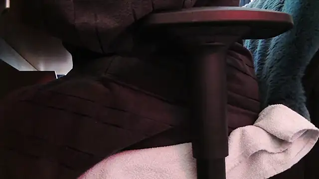 chubbysmallcockxh online show from February 1, 2:59 pm