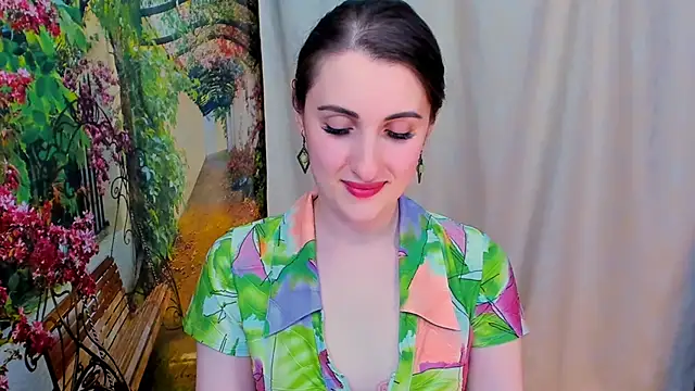 I-JUST-I online show from January 1, 4:39 pm