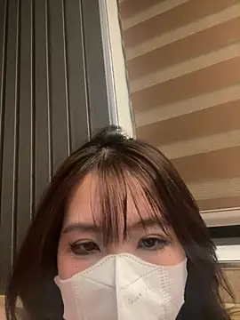 Onee-Chew online show from April 5, 12:02 pm