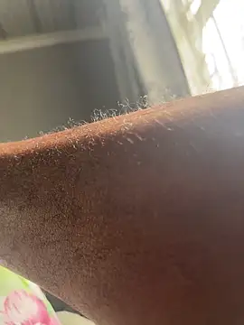 Snapshot of Ieatboth chatting on February 21, 8:04 am Ieatboth online show from February 21, 8:04 am