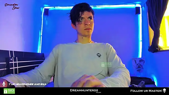 Snapshot of Headhunterdz chatting on January 7, 6:45 pm Headhunterdz online show from January 7, 6:45 pm