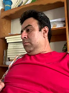 Snapshot of EmilianoGt chatting on October 10, 6:07 pm EmilianoGt online show from October 10, 6:07 pm