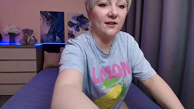 BlondPearl online show from July 16, 8:37 pm