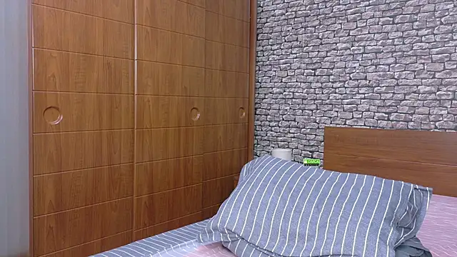 CuteBlondeMe online show from November 2, 4:31 pm