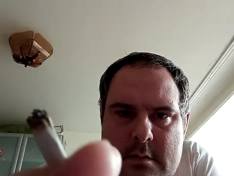 tididi1986 online show from October 31, 1:56 pm